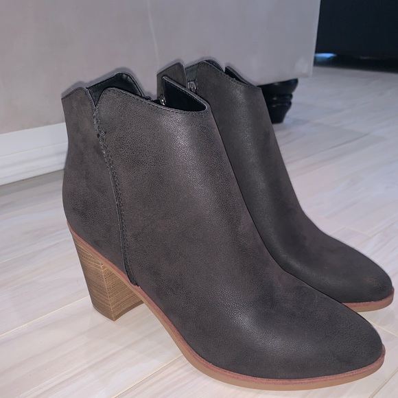 MIA Patton Bootie (size 10) - Picture 4 of 9